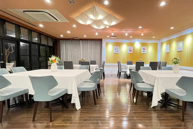 レストラン[会議スタイル]